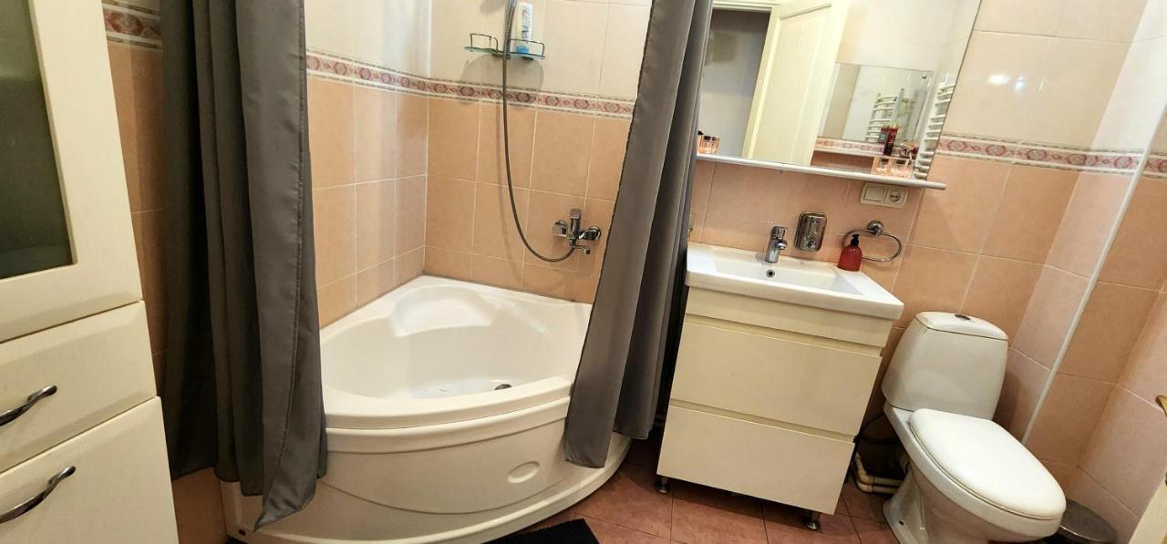 10 Baratashvili St Tbilissi Extérieur photo