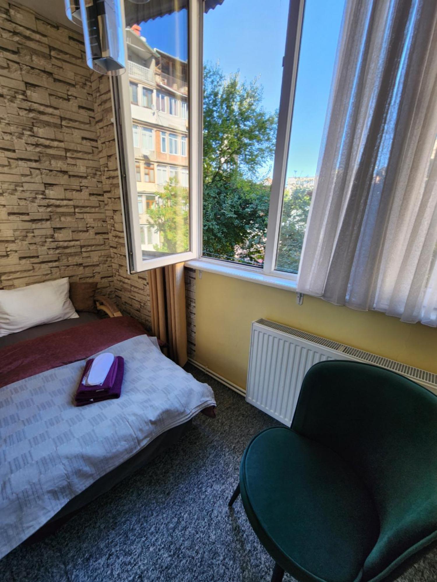 10 Baratashvili St Tbilissi Extérieur photo